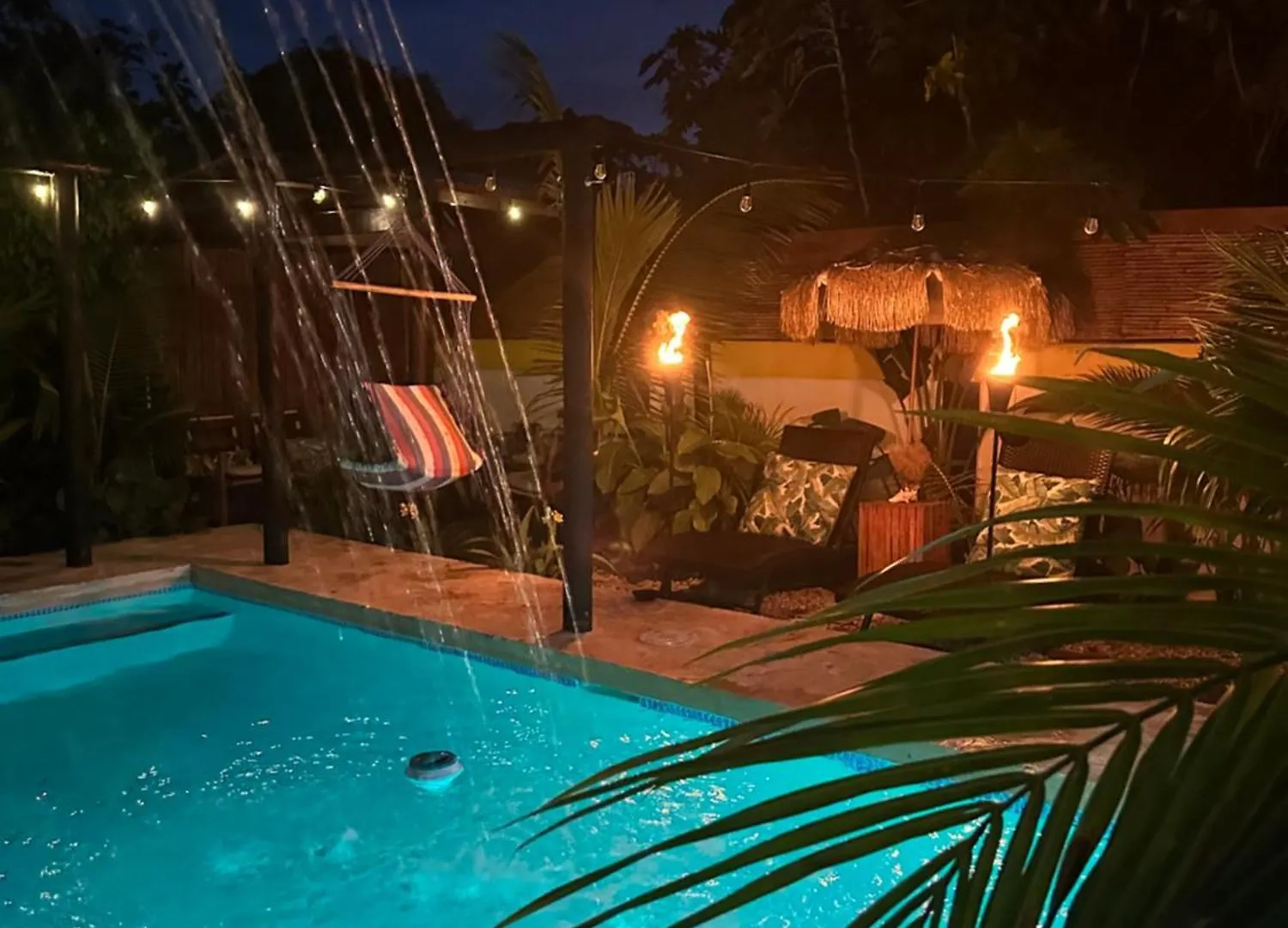 Tropicoco Pool House Steps From The Beach Puerto Nuevo